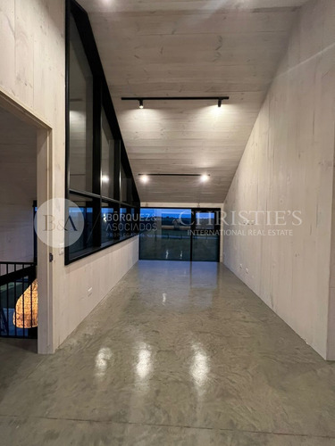 Imagen 11 de 24 de 21839 - Luminosa Y Moderna Casa Nueva