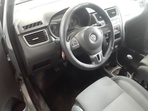 Volkswagen Suran 1.6 Comfortline 101cv 11a 2011
