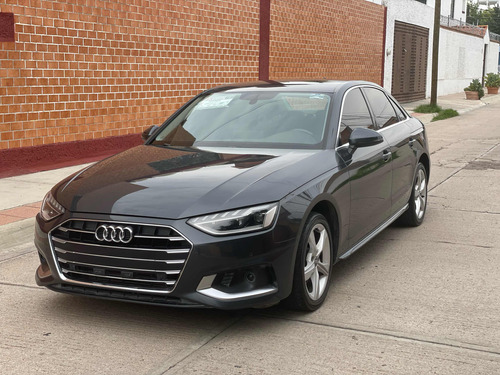 Audi A4 2.0 T Select 190hp Dsg