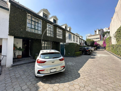 Casa En Condominio Con Gran Jardín Común En Venta En Col. Reforma Social, Miguel