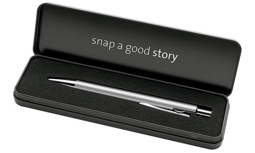 Bolígrafo Pelikan Snap Exterior Plateado