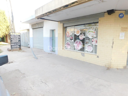 Edificio En Block En Venta En Moreno
