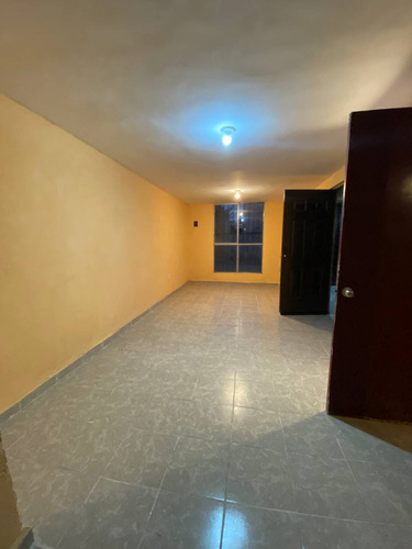 Venta De Casa En Palmas 1, Ixtapaluca, 4 Recamaras, Amplia Y Con Buenos Terminados.