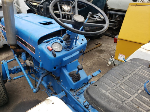 Imagen 4 de 15 de Tractor Agricola Ford 1710 Diesel 23 Hp