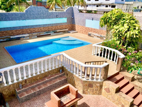Mundo Inn Vende Casa Triple Proposito, Vivienda, Posada Y Marina