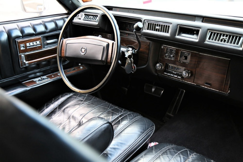 Cadillac Seville 4 Portas V8