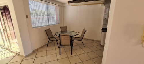 Imagen 4 de 7 de Town House En Venta, Higuerote, Mls# #23-9070 Patrizia Dalto