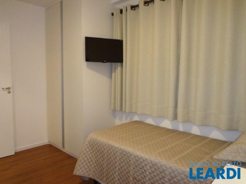 Imagem 10 de 14 de Flat - Itaim Bibi - Sp - 576685