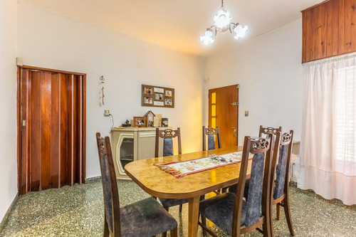 Imagen 8 de 30 de Casa 5 Amb Con Patio Y Terraza Ramos Mejía Sur