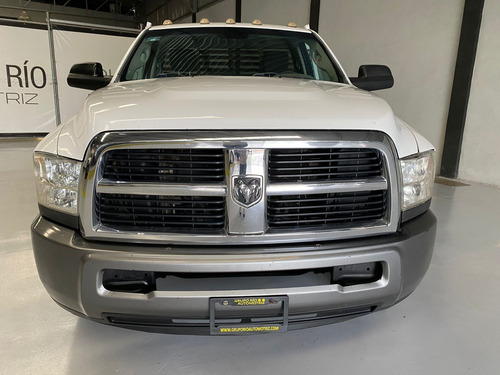 Imagen 2 de 14 de Ram 4000 2013 5.7 4000 Chasis Cabina P 4x2