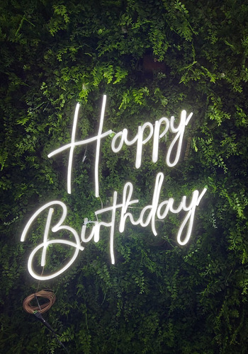 Cartel Happy Birthday Neon