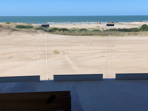 Imagen 7 de 19 de Pinamar. North Beach. Pueblo De Playa