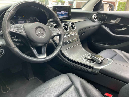 Imagen 9 de 15 de Mercedes-benz Clase Glc 2019 5p Glc 300 Off Road Paquete L4
