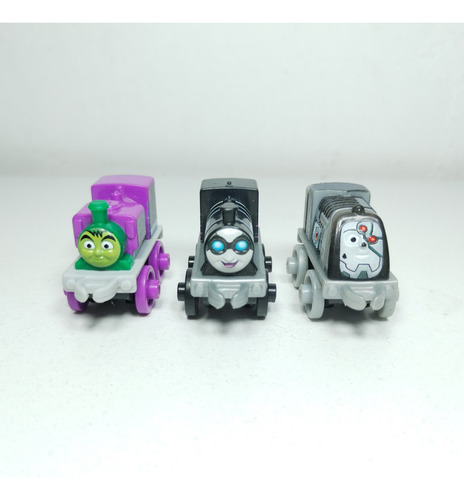 7 Thomas And Friends Plástico Minis Fisher Price Dc Comics (Usado)