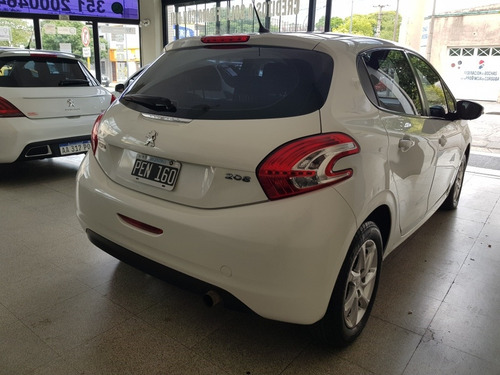 Peugeot 208 1.5 Allure 2015