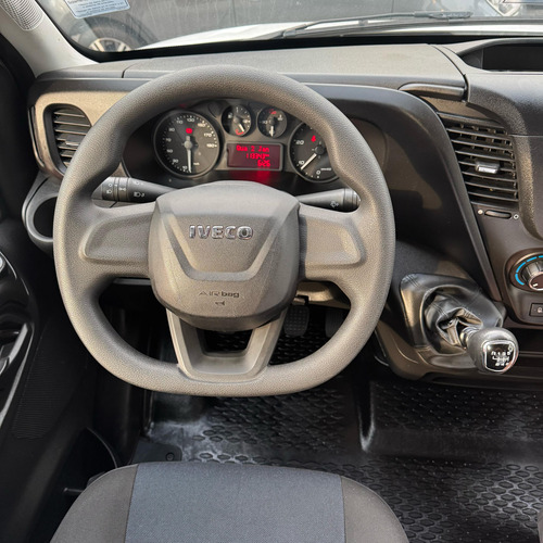 Iveco Daily City 30130 Ano 2022 Baú 4x2 = 35s14 Express+