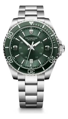 Reloj Victorinox Maverick Green 43mm 241934 Color de la correa