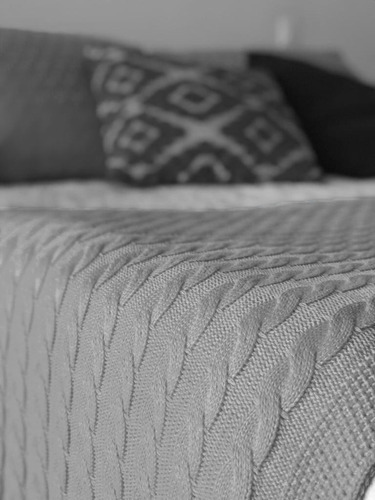 Colcha de tricot para cama y sofá Trico Queen Bed + 2 fundas de punto, color gris, diseño trenzado