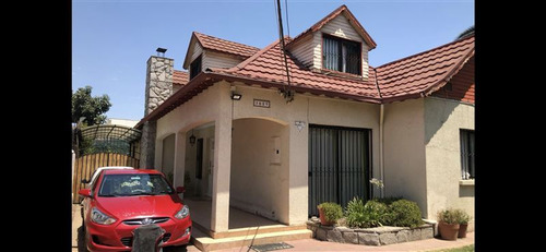 Casa En Venta En Ñuñoa