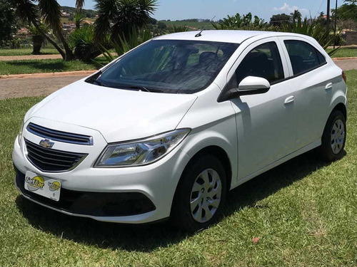 Imagem 1 de 12 de Chevrolet Onix 1.0 Lt 8v Flex 4p Manual 2013