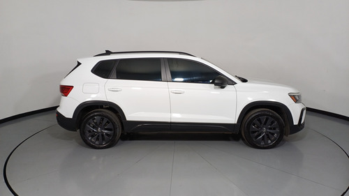 Volkswagen Taos 1.4 TSI TRENDLINE AUTO