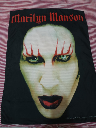 Bandera Marilyn Manson
