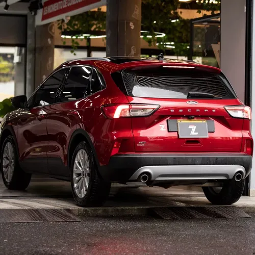 Ford Escape titanium 2.0