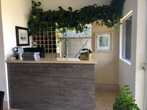 Preciosa Residencia En Real De Juriquilla, Jardín Y Alberca Privada, 3 Recámaras