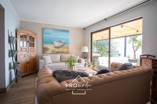 Casa En Venta En Peñalolén