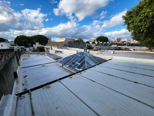 Venta Casa Tres Cruces A Reciclar