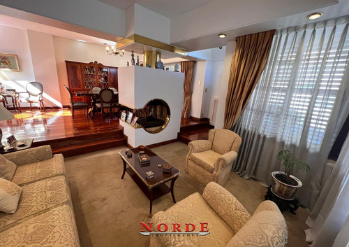 Venta Casa 5 Ambientes Barrio Naon Mataderos