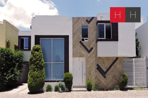 Casa En Venta En Recta A Cholula