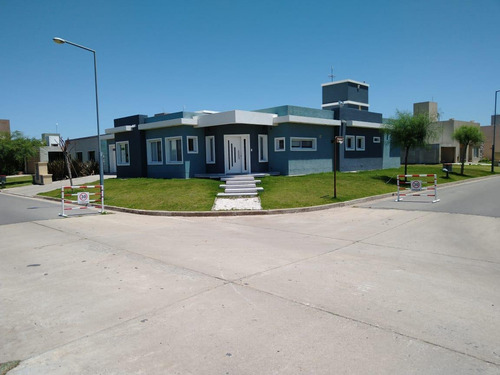 Se Vende O Permuta Casa En B° Privado 7 Soles - Malagueño