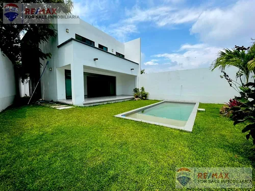 Venta De Casa Sola, Fracc. Las Fincas, Jiutepec, Morelosclave 4253