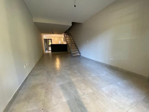 Imagen 1 de 9 de Departamento De 2 Dormitorios