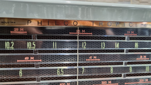 Radio Antigua Philco Tropic Valvular-coleccion Radios Museo (Usado)