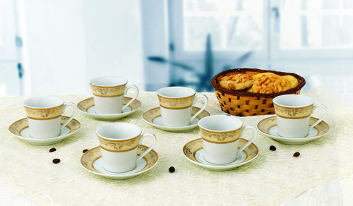 Juego De Tazas Y Platillos De Oro Para 6 Personas.
