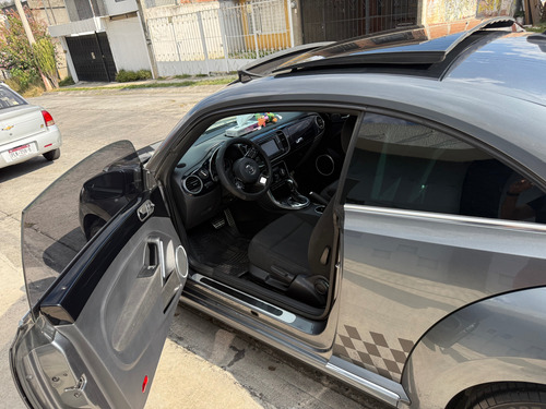 Volkswagen Beetle 2.5 Sound Mt
