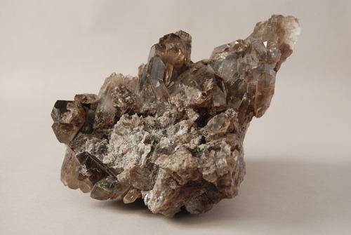 Imagen 2 de 3 de Piedra Drusa De Cuarzo Fumé Pieza De Colección