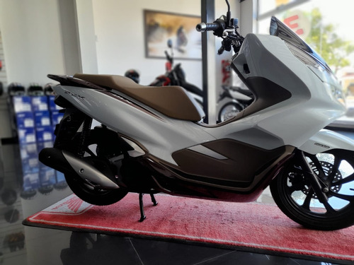 Imagen 3 de 6 de Honda Pcx150 Deluxe 0km - Tracinda S.a.