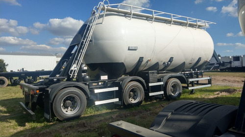 Imagen 2 de 7 de Semirremolque Randon Silo Cilíndrico 1+1+1 38m3