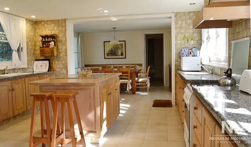 Impecable Casa En Venta Comodo E Iluminada.