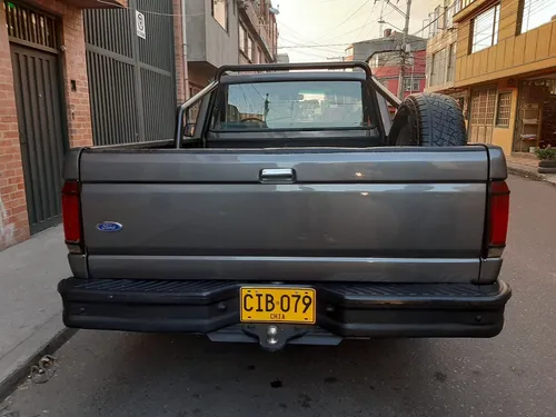 Ford F-150 5.0 Xlt 4x2
