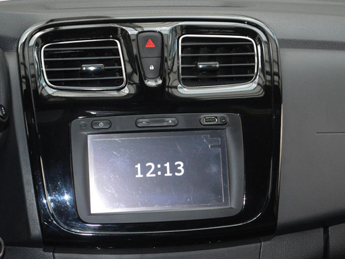 Renault Logan Privilege Mt