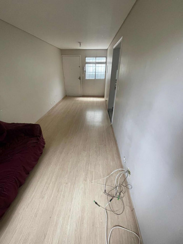 Apto Com 2 Dorm E 1 Banheiro!
