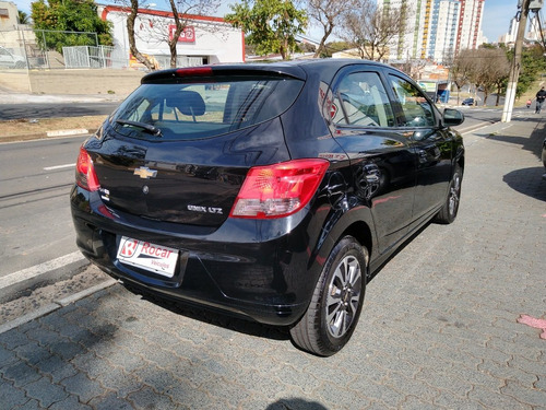 Imagem 10 de 12 de Gm Onix Ltz