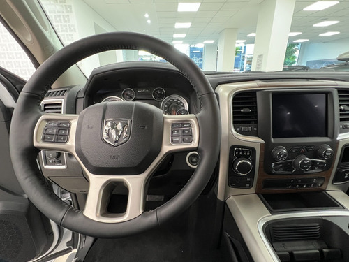 Imagen 10 de 20 de Ram 1500 2023 5.7 Laramie At8 V8 Stock 0km Sport Cars-bb