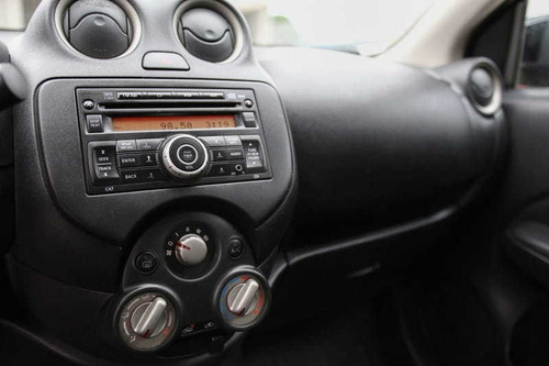 Imagem 12 de 15 de Nissan Versa 1.6 Sv Flex Mec 2013