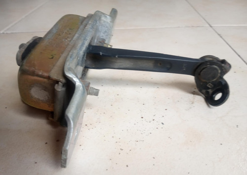 Tope De Puerta Tras Izq Dodge Stratus Se 2.4 Automatico 2000 (Usado)