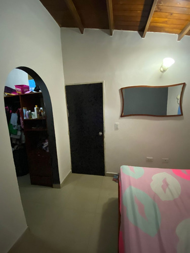 Vera Casa Inmobiliaria Vende Casa En La Urb El Lago San Joaquín Jlop